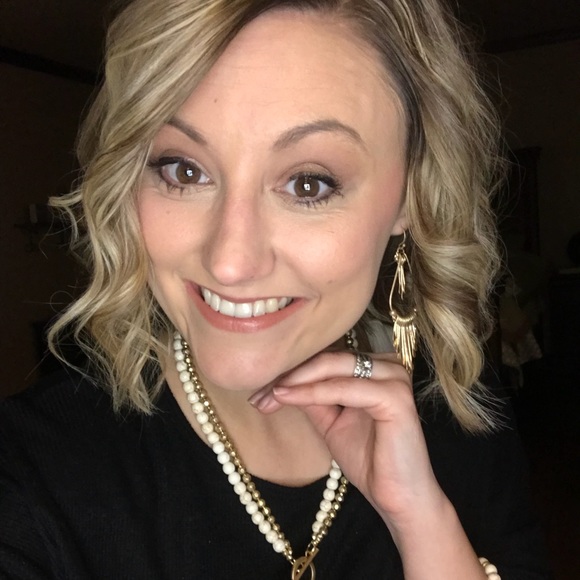 Meet your Posher, Sadie - Picture 1 of 2